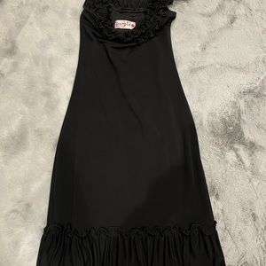 Flattering Little black dress.